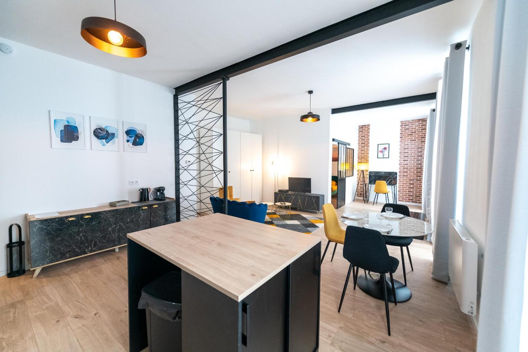 Kasa Arty - Tout Equipe - Agreable Et Confortable Сент-Этьен Экстерьер фото